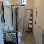 Centre *